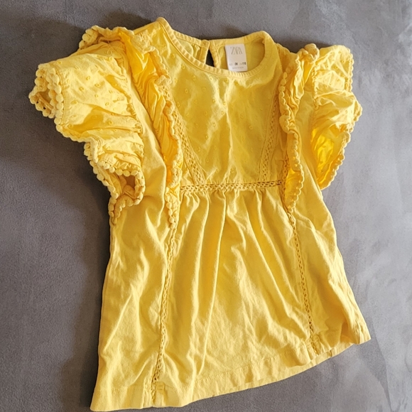 Girl's Size 6 Zara Yellow Top - Picture 3 of 6